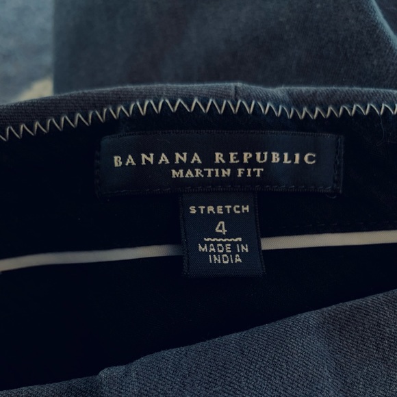 Banana Republic Dark Grey Khakis sz 4 - Picture 1 of 9